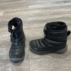 Boys Northface boots